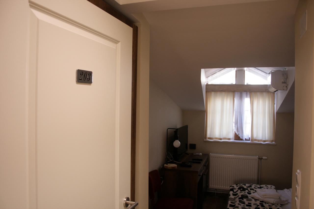 Saray Hotel Prizren Exteriör bild