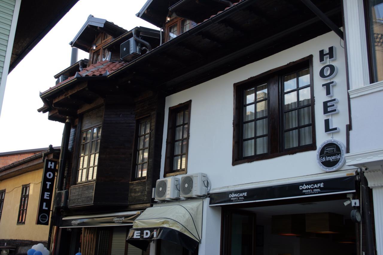 Saray Hotel Prizren Exteriör bild