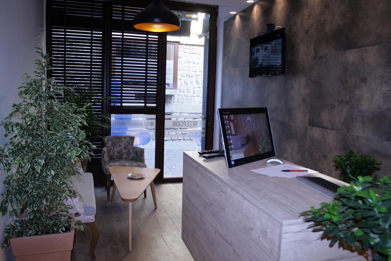 Saray Hotel Prizren Exteriör bild