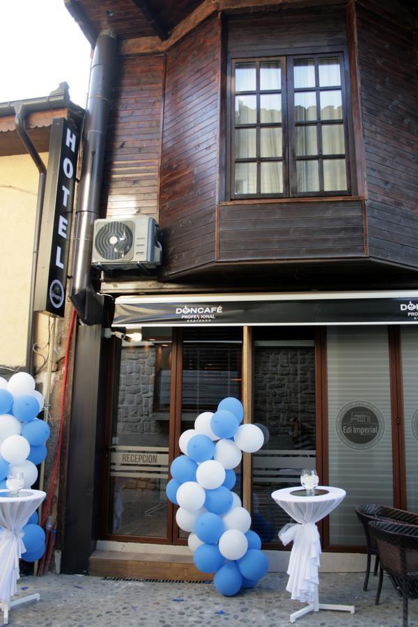 Saray Hotel Prizren Exteriör bild