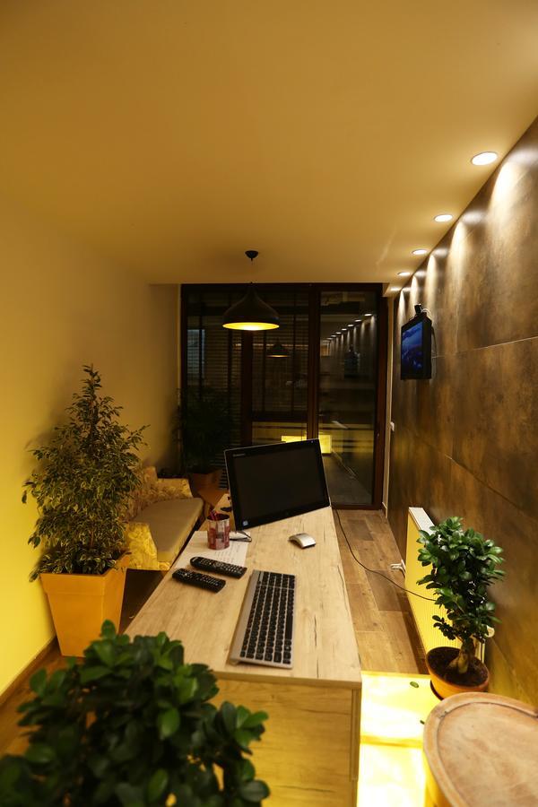 Saray Hotel Prizren Exteriör bild