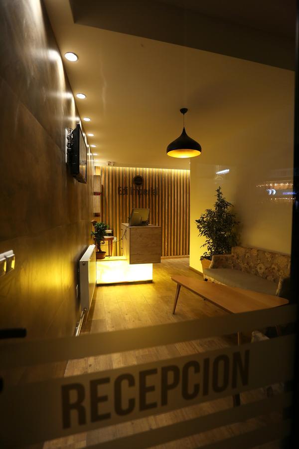 Saray Hotel Prizren Exteriör bild