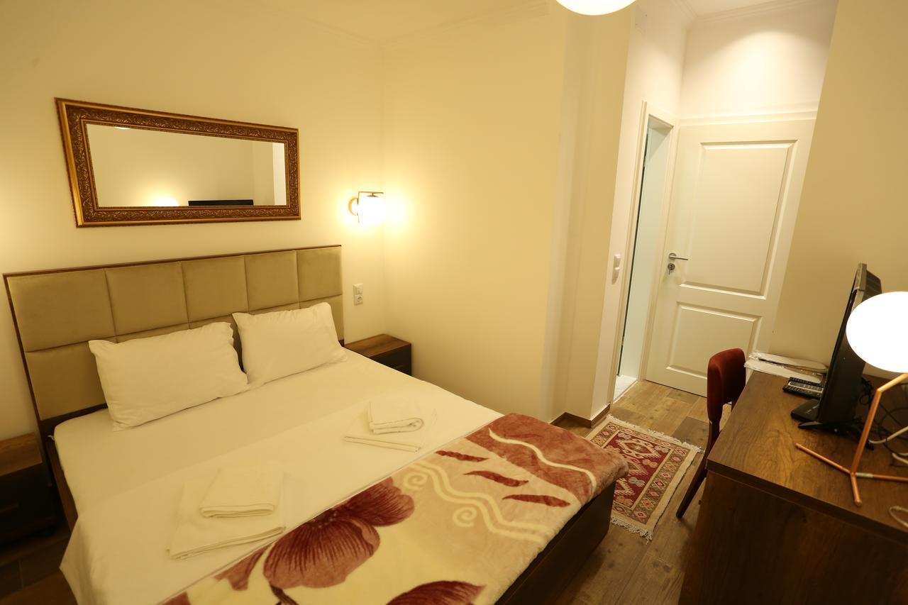 Saray Hotel Prizren Exteriör bild