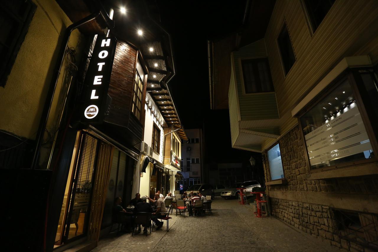 Saray Hotel Prizren Exteriör bild