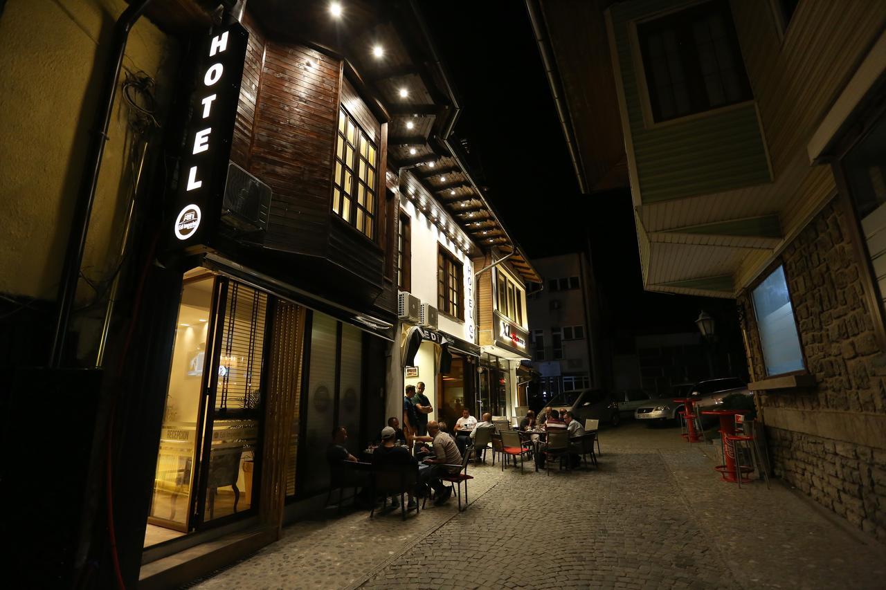 Saray Hotel Prizren Exteriör bild