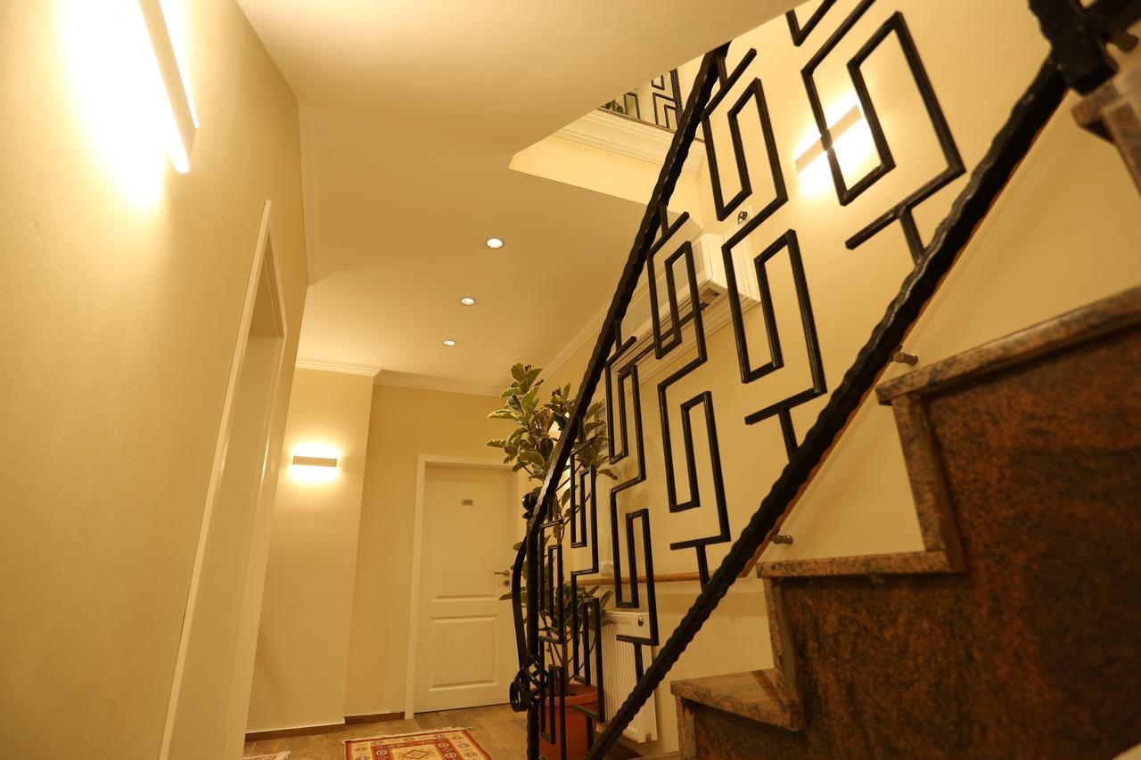 Saray Hotel Prizren Exteriör bild