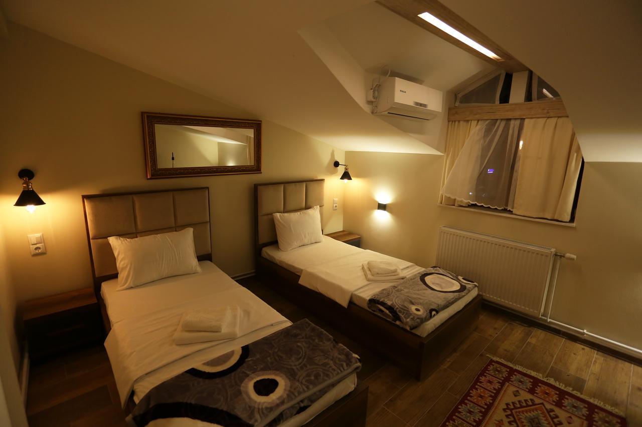 Saray Hotel Prizren Exteriör bild